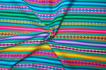 Laden Sie das Bild in den Galerie-Viewer, Jaujino Stoff Ethno bunt gestreift aus Peru, webstoff Meterware zum Nähen, DIY Fabric, 50 cm, Smaragd Grün
