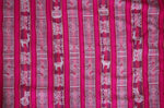 Laden Sie das Bild in den Galerie-Viewer, Huaco Stoff Ethno bunt gestreift aus Peru, webstoff Meterware zum Nähen, DIY Fabric, 50 cm, Magenta
