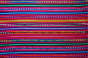 Jaujino Stoff Ethno bunt gestreift aus Peru, webstoff Meterware zum Nähen, DIY Fabric, 50 cm, Magenta