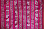 Laden Sie das Bild in den Galerie-Viewer, Huaco Stoff Ethno bunt gestreift aus Peru, webstoff Meterware zum Nähen, DIY Fabric, 50 cm, Magenta
