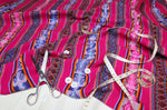 Laden Sie das Bild in den Galerie-Viewer, Chinchero Stoff Ethno bunt gestreift aus Peru, webstoff Meterware zum Nähen, DIY Fabric, 50 cm, Magenta
