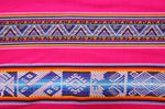 Laden Sie das Bild in den Galerie-Viewer, Chinchero Stoff Ethno bunt gestreift aus Peru, webstoff Meterware zum Nähen, DIY Fabric, 50 cm, Magenta
